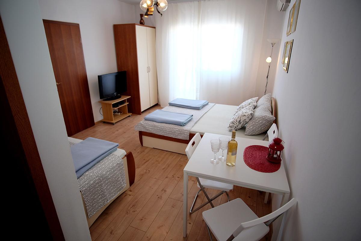 Studio Apartments Shanti Zadar Room photo